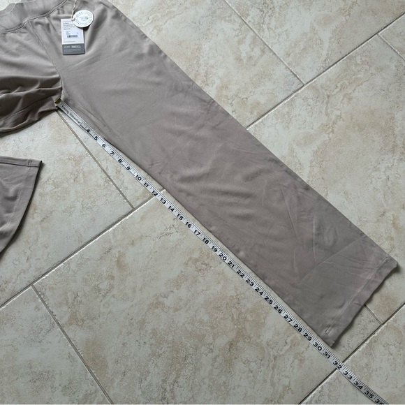 VUORI Pose Pant Toast NEW NWT - Picture 4 of 5